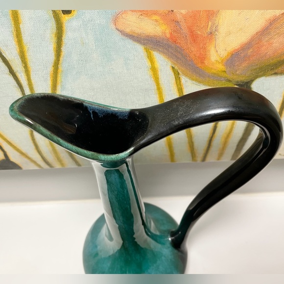 Blue Mountain Pottery Large Pitcher 12.5in Tall with Handle - Picture 5 of 12